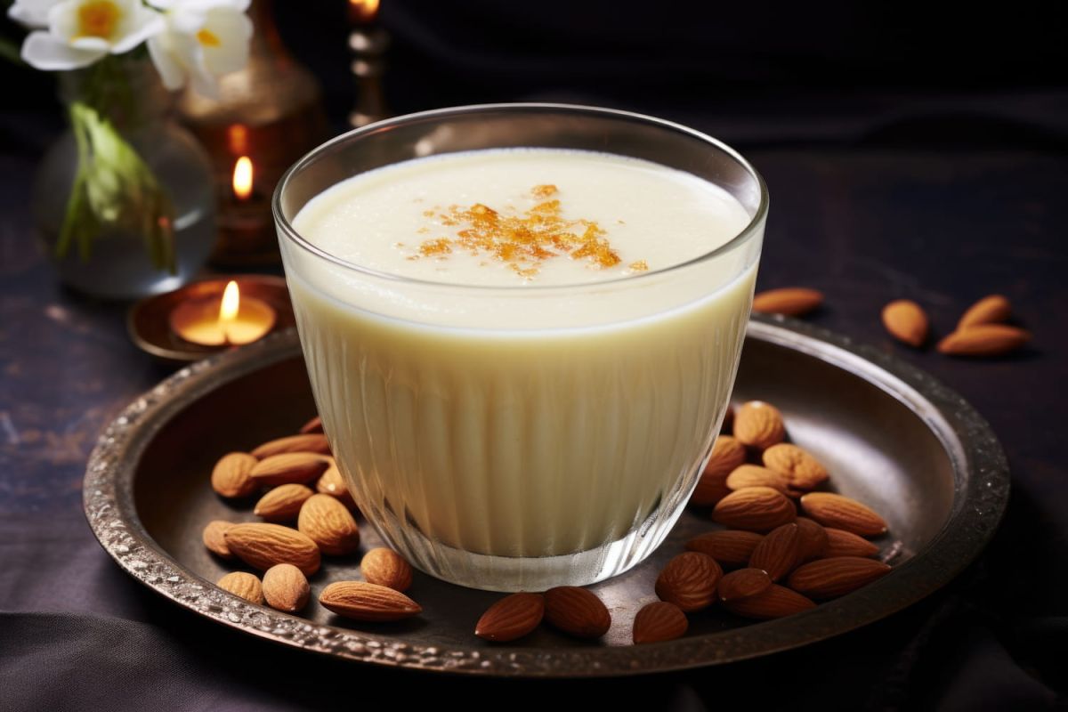 Explorez le lait badam : une boisson ayurvédique revitalisante