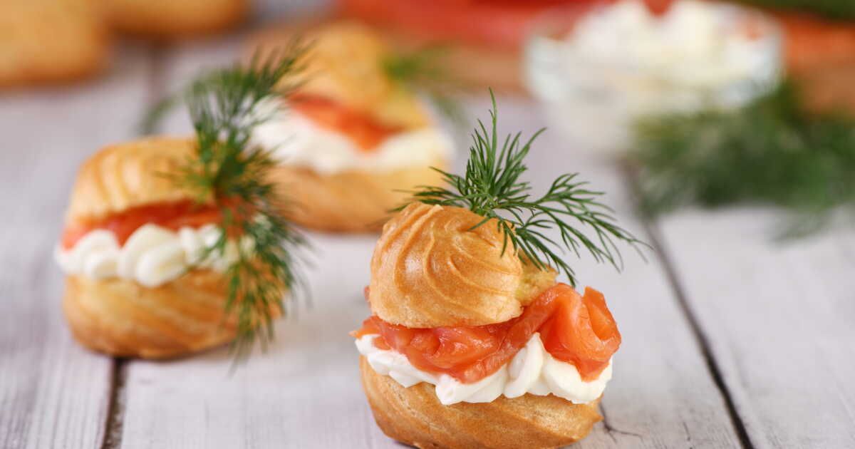 Idée pour un apéro de fêtes : les minis choux au saumon fumé et au fromage frais