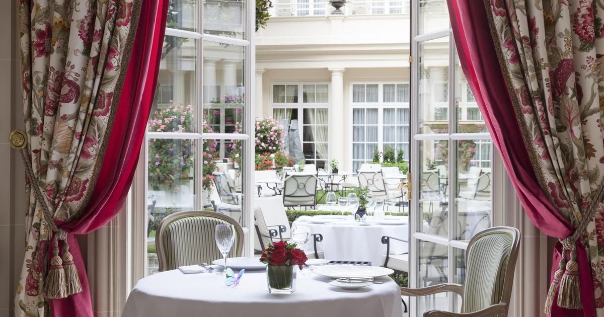 Les dernières tendances gastronomiques à Paris : La galette coup de cœur et une célébration au Bristol