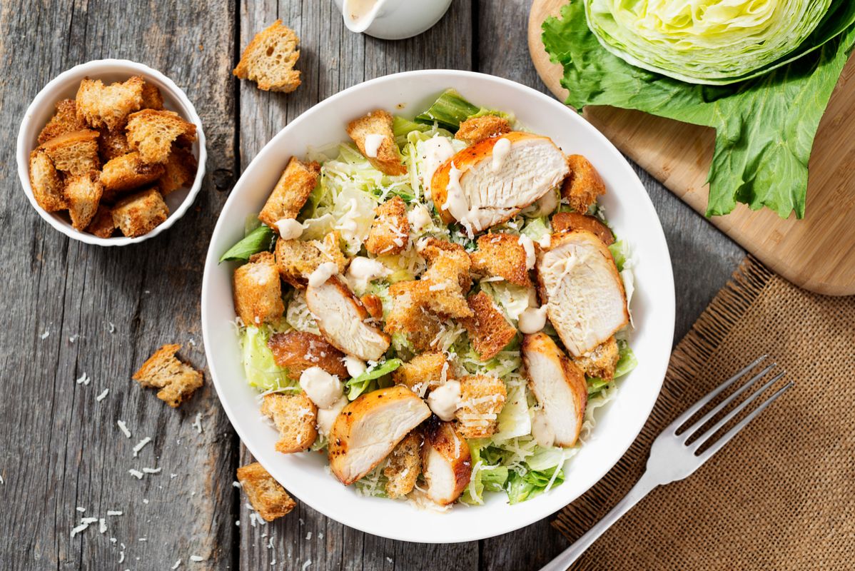Une recette de salade César à la fois gourmande et équilibrée