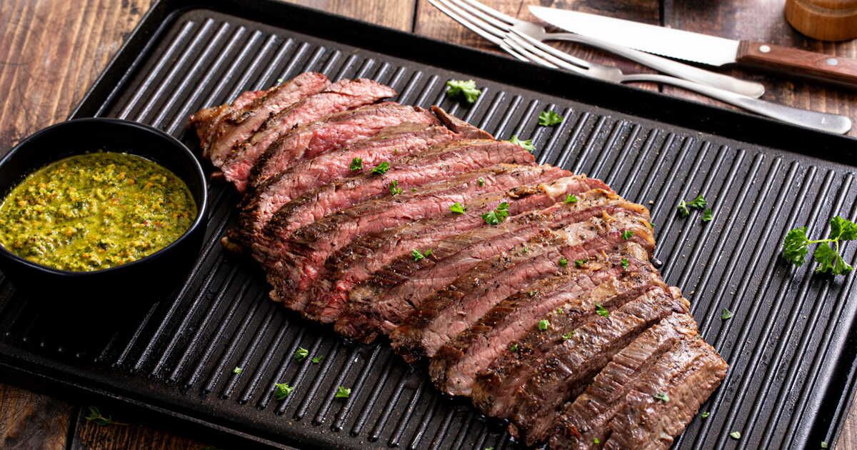 Découvrez la recette inratable de l'onglet sauce échalote en un temps record