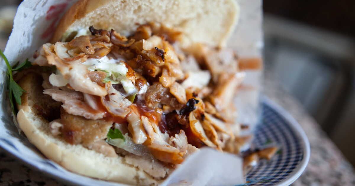 Döner kebab : découvrez les secrets de sa viande et les astuces pour choisir un bon kebab