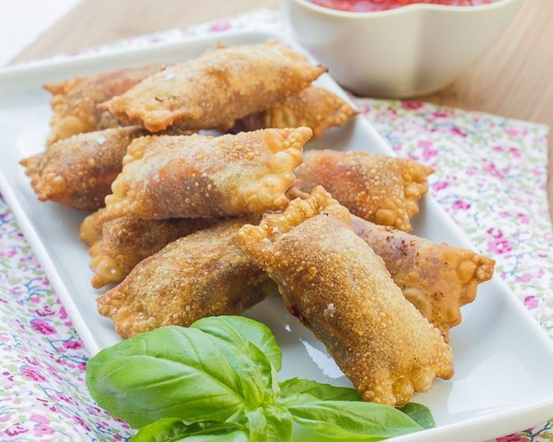 Pizza Wontons – Un mélange irrésistible de pizza et de ravioli
