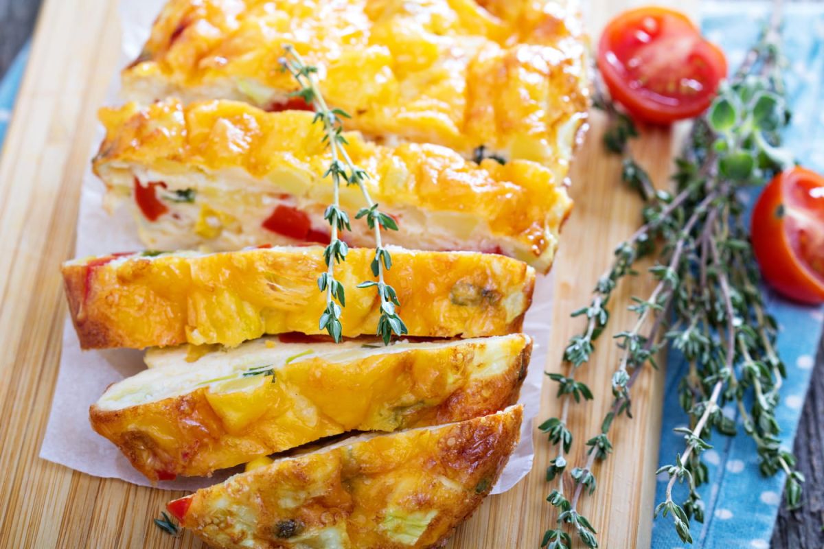 un souffle de provence : un cake salé aux légumes du soleil aussi fondant qu'un clafoutis