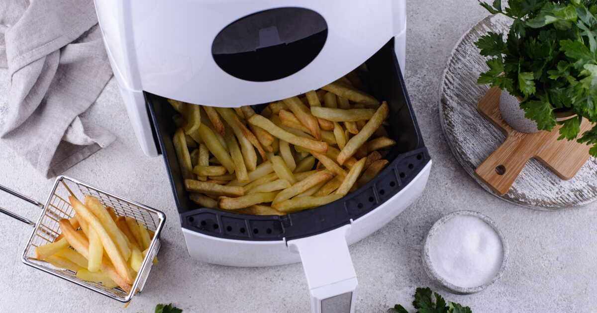 Frites maison à l'airfryer : l'astuce pour un résultat parfaitement croustillant