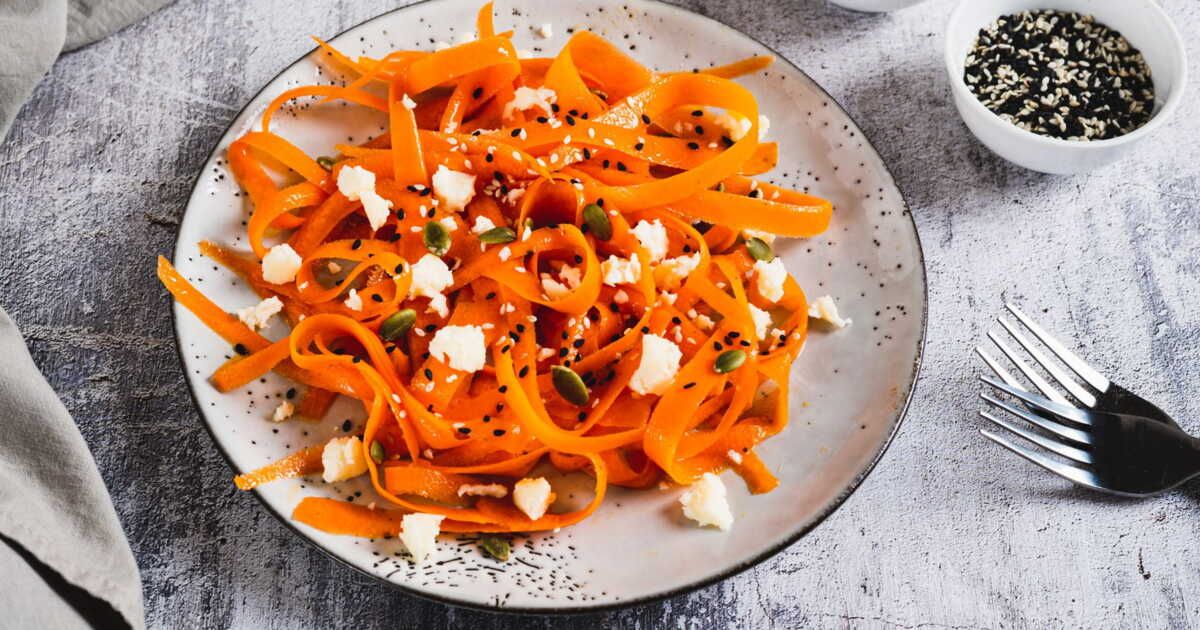 Une salade de carottes pour recyclage astucieux des restes
