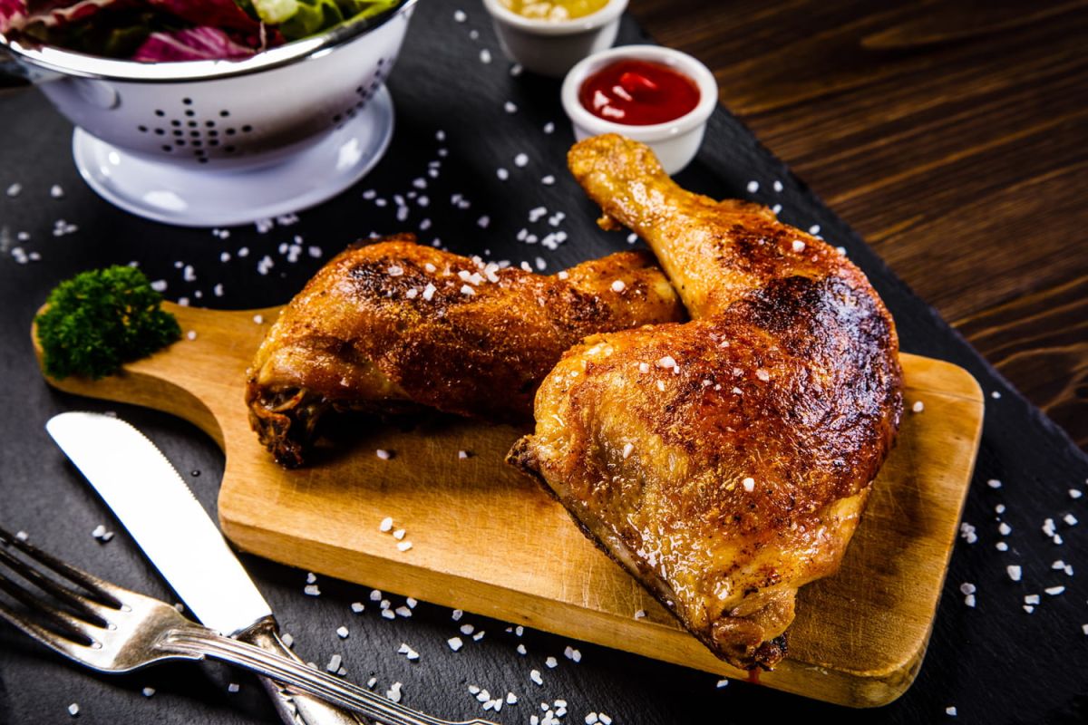 Découvrez l'astuce inédite pour des cuisses de poulet grillées légères et croustillantes