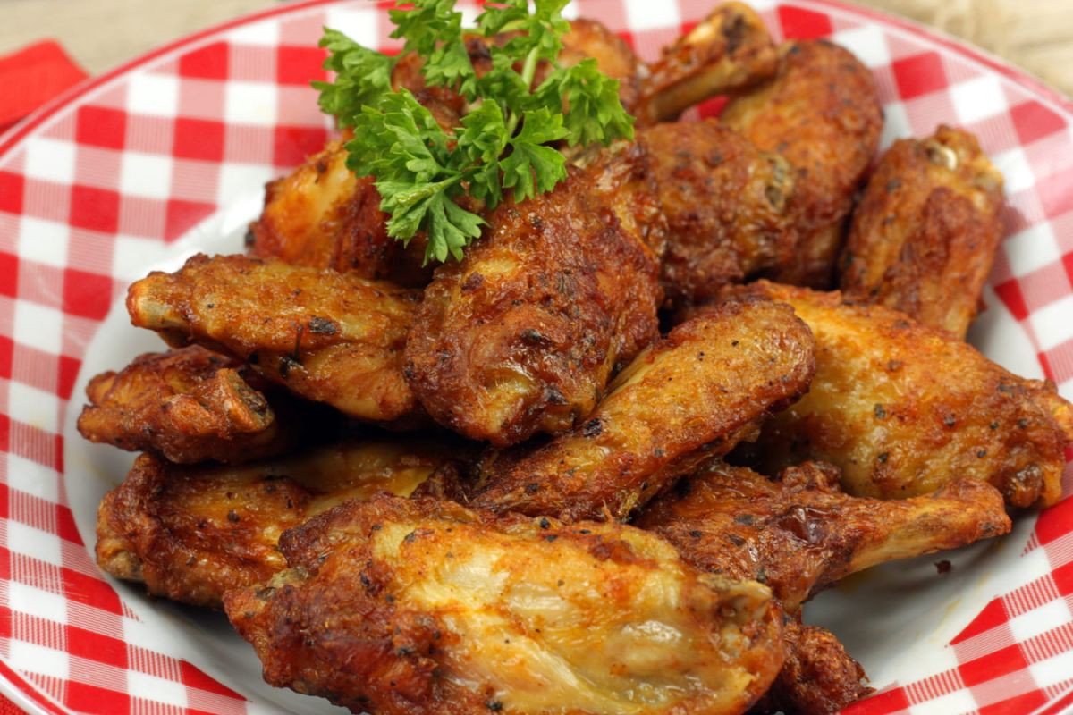 Le secret pour désosser un aileron de poulet sans effort