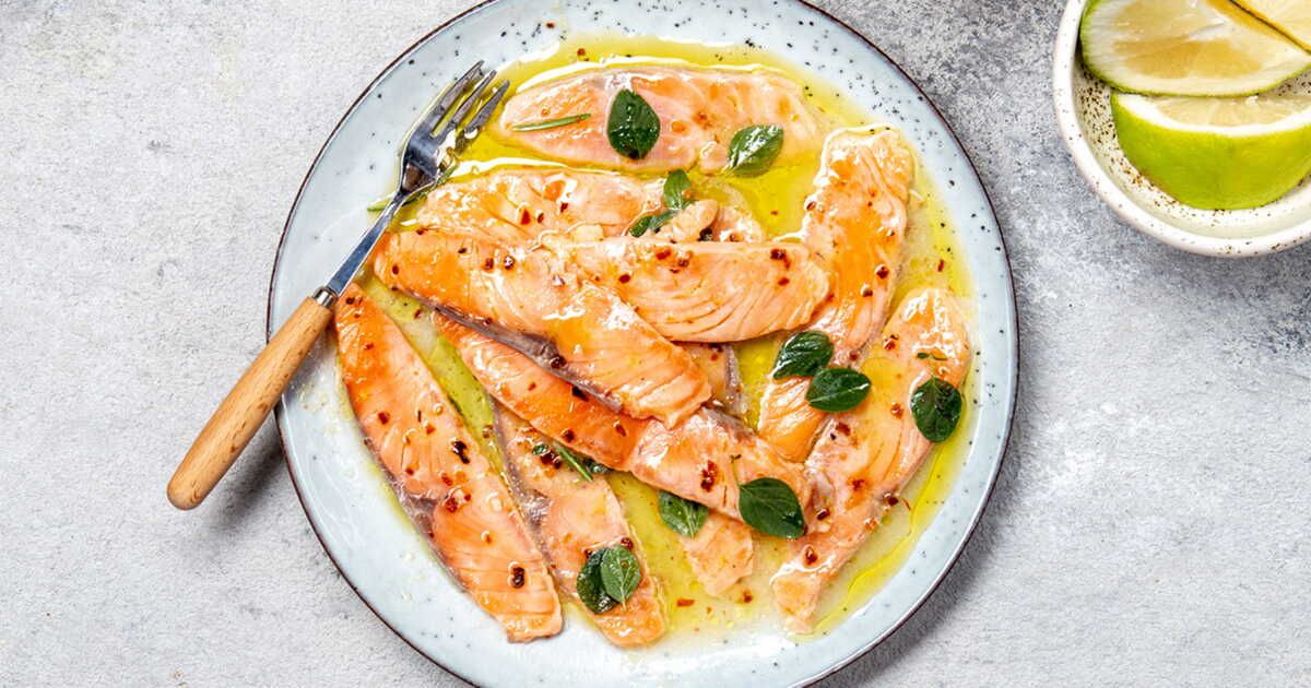 Une entrée festive en un éclair : saumon mariné aux agrumes