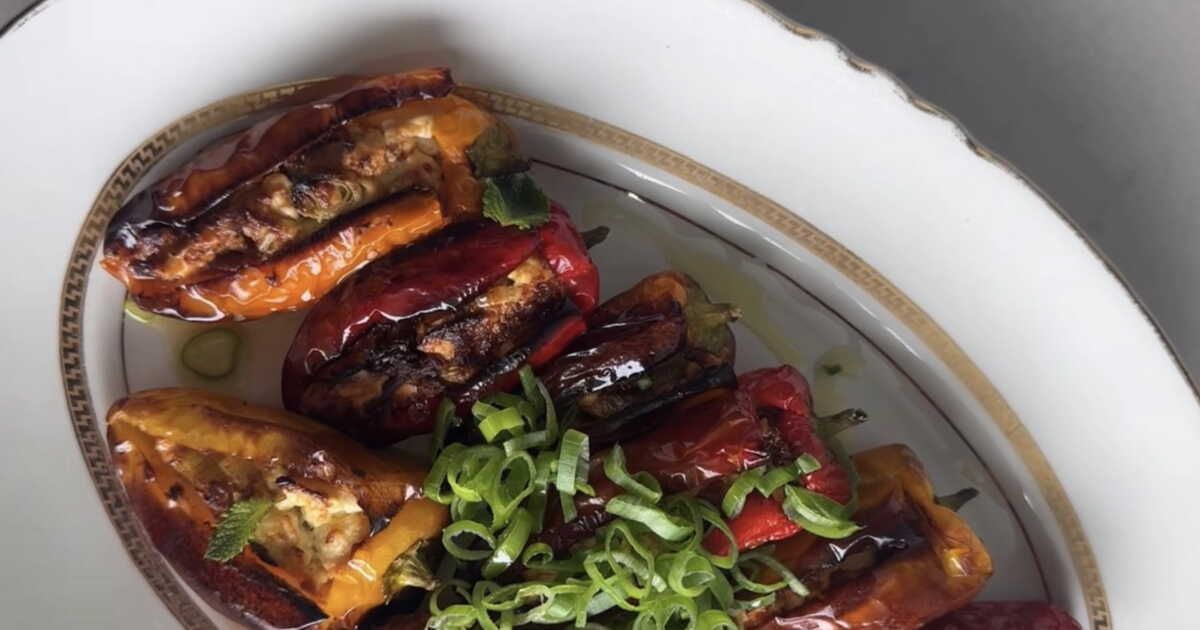 Des mini-poivrons farcis à la feta pour un été ensoleillé