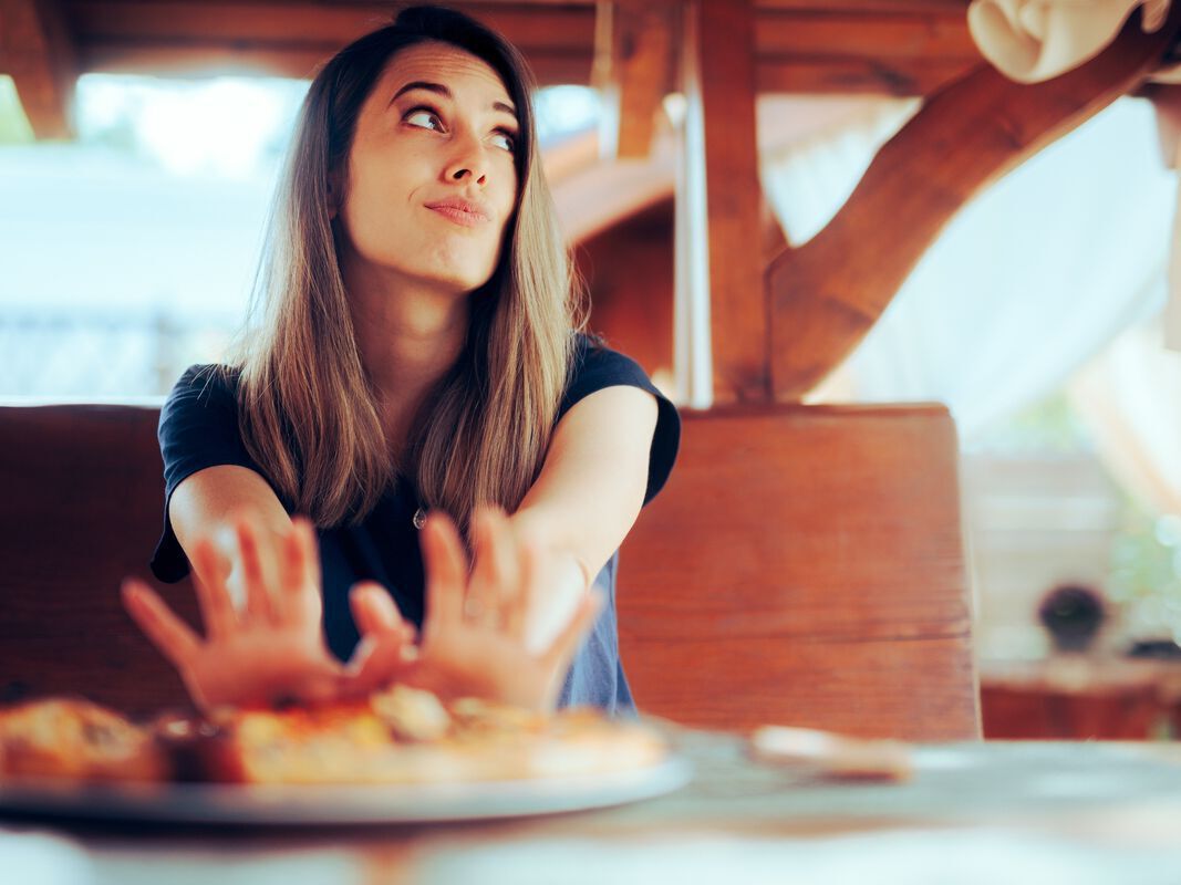 Moins d'appétit en été : explications et astuces pour bien s'alimenter