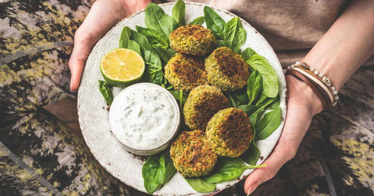 Falafels verts : la recette inratable pour une délicieuse street-food maison
